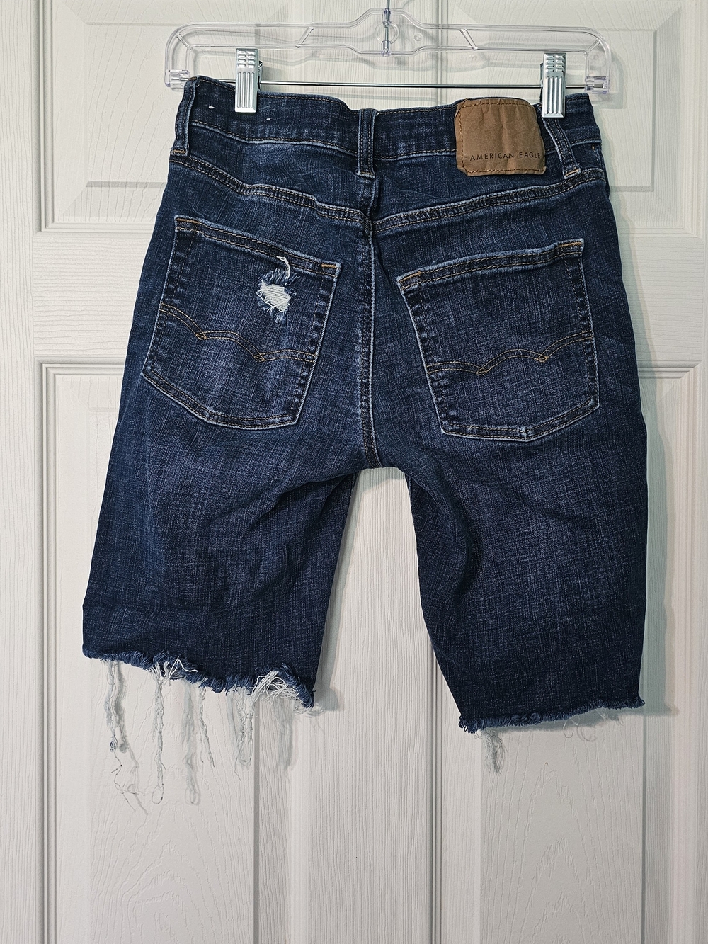 American Eagle Next Level Flex Women's Distressed Denim Shorts Waist 26 - Picture 2 of 4